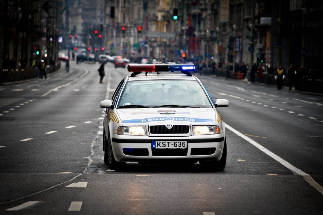 Watch: 8 Ways Police stop Dangerous Cars