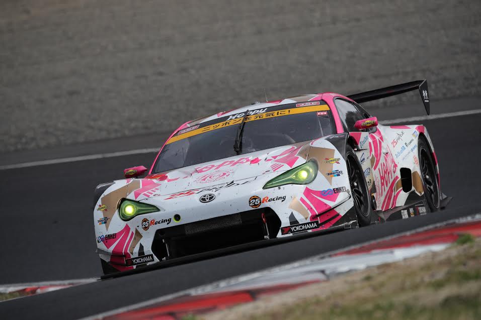 Toyota MC 86 for team UPGARAGE clinches first place in SUPER GT 300 series opener