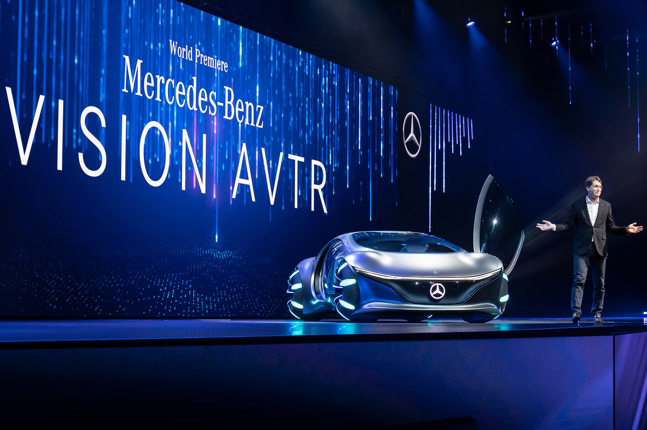 Check out MercedesBenzs Avatarinpired Concept at CES  The Car Guide