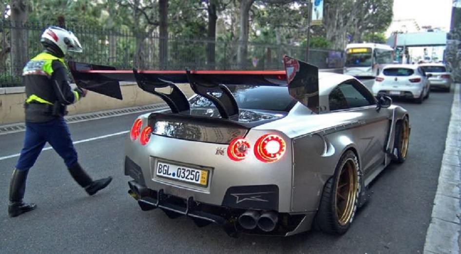 Watch How the Police Stopped a Modified Nissan in Monaco