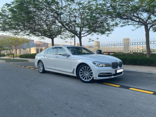 BMW 7-Series  2017