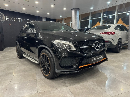 Mercedes-Benz... 2019