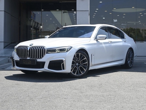 BMW 7-Series 740 Li 2020