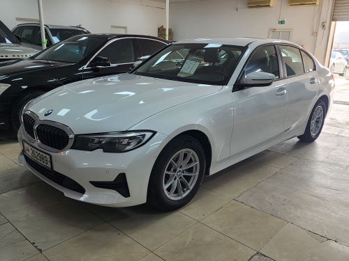 BMW 3-Series 320 2021