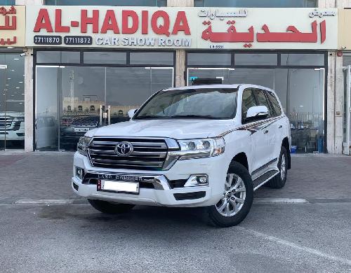 تويوتا لاند كروزر جي اكس ار v8