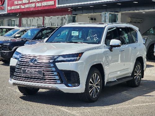 Lexus LX 600 Luxury 