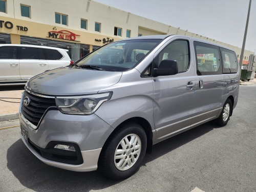 Hyundai H1.  2019