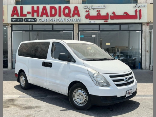 Hyundai H1.  2017