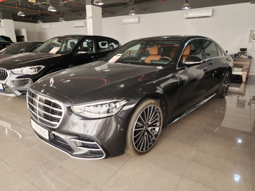 مرسيدس بنز S-Class... 2022